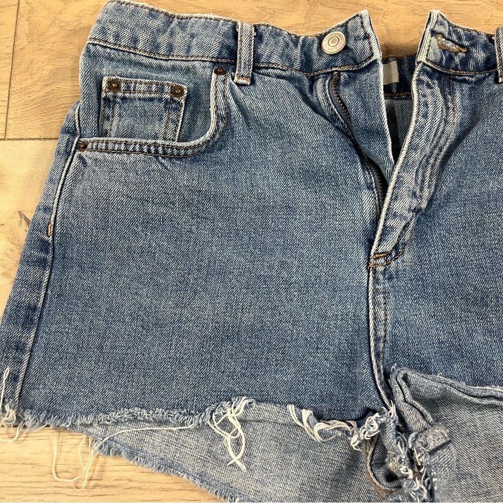 Topshop Moto Mom Shorts Denim Women's Jean Shorts Cutoff Frayed hem - Picture 5 of 13